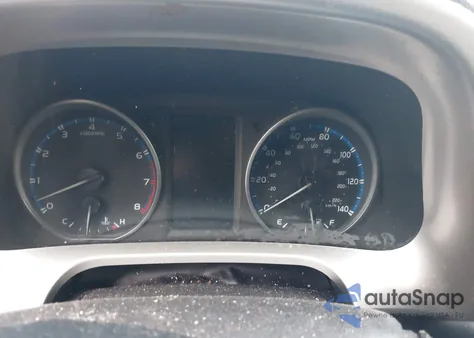 2018 Toyota Rav4 Xle z USA, uszkodzony, nr VIN JTMWFREV6JJ752329